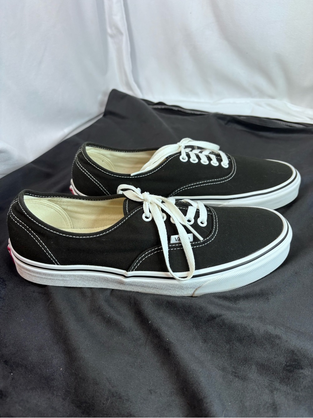 Vans Authentic Black/White Canvas Skate Shoes – Men’s Size 11 / Women’s 12.5 - Picture 6 of 9